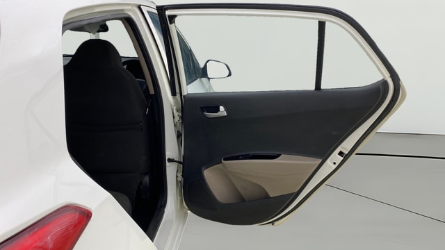View Hyundai Grand i10 Image 5 Used Hyundai Grand i10 Image 5