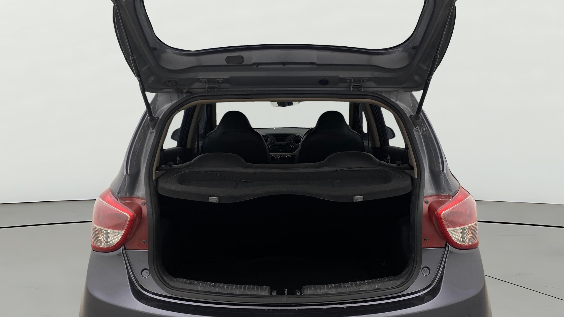 View 2015 Hyundai Grand i10 Sportz 1.2 Kappa Image 36 Used 2015 Hyundai Grand i10 Sportz 1.2 Kappa Image 36