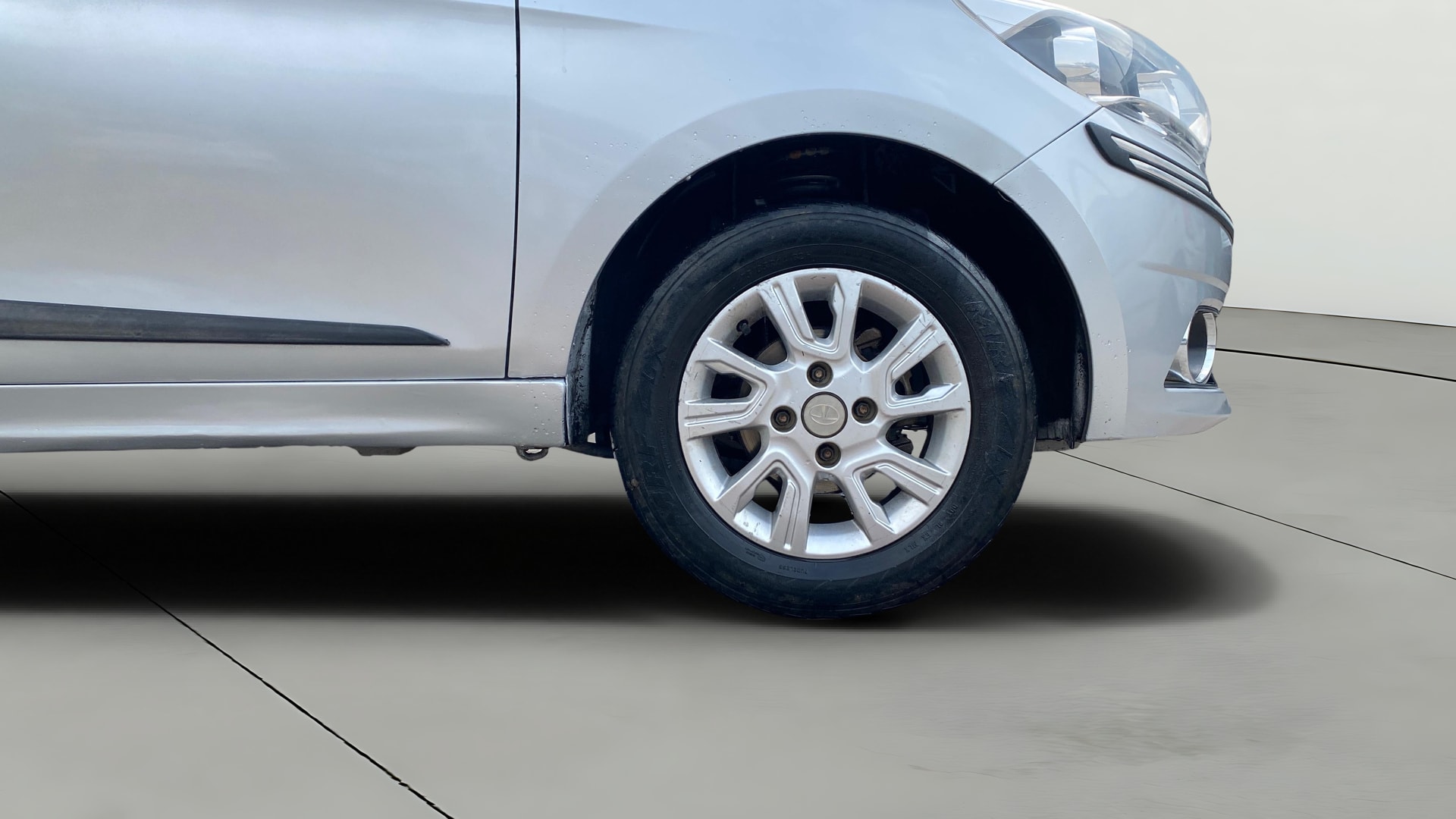 View 2018 Tata Tiago Revotorq XB Image 39 Used 2018 Tata Tiago Revotorq XB Image 39