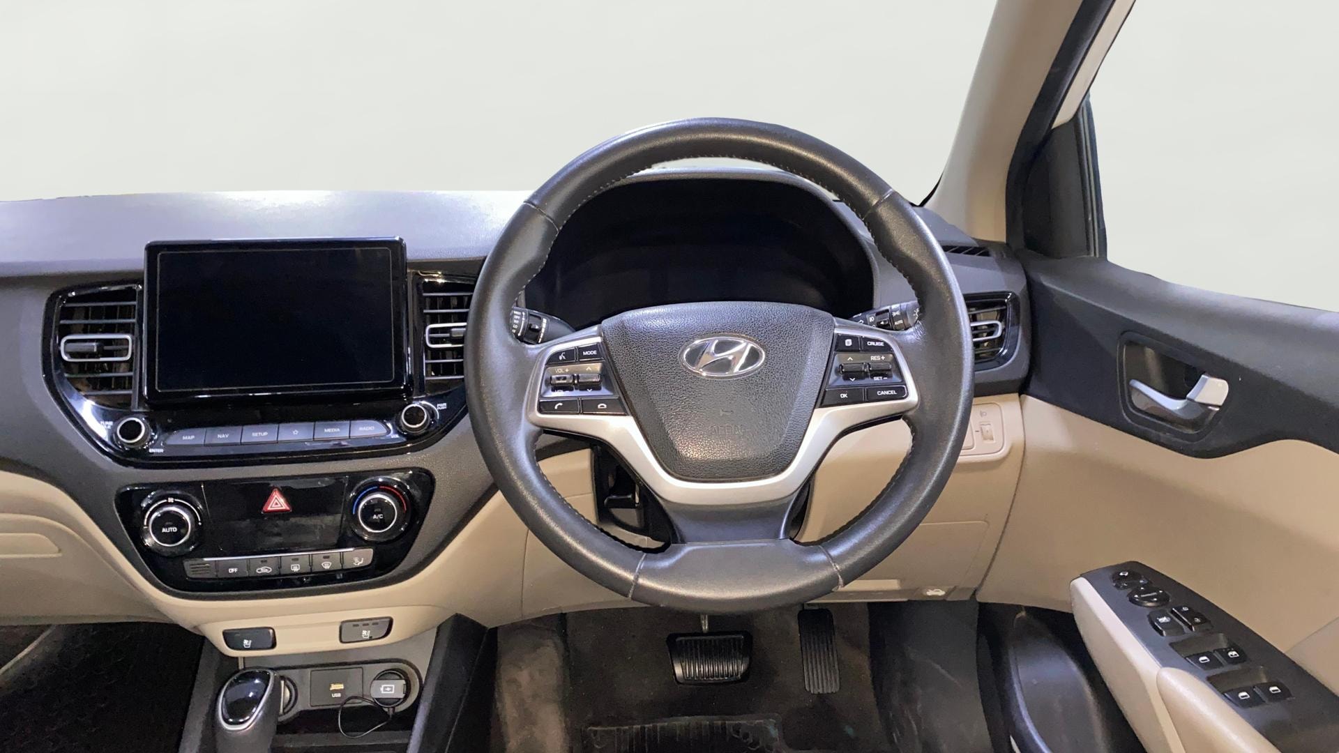 Used 2023 Hyundai Verna Used 2023 Hyundai Verna