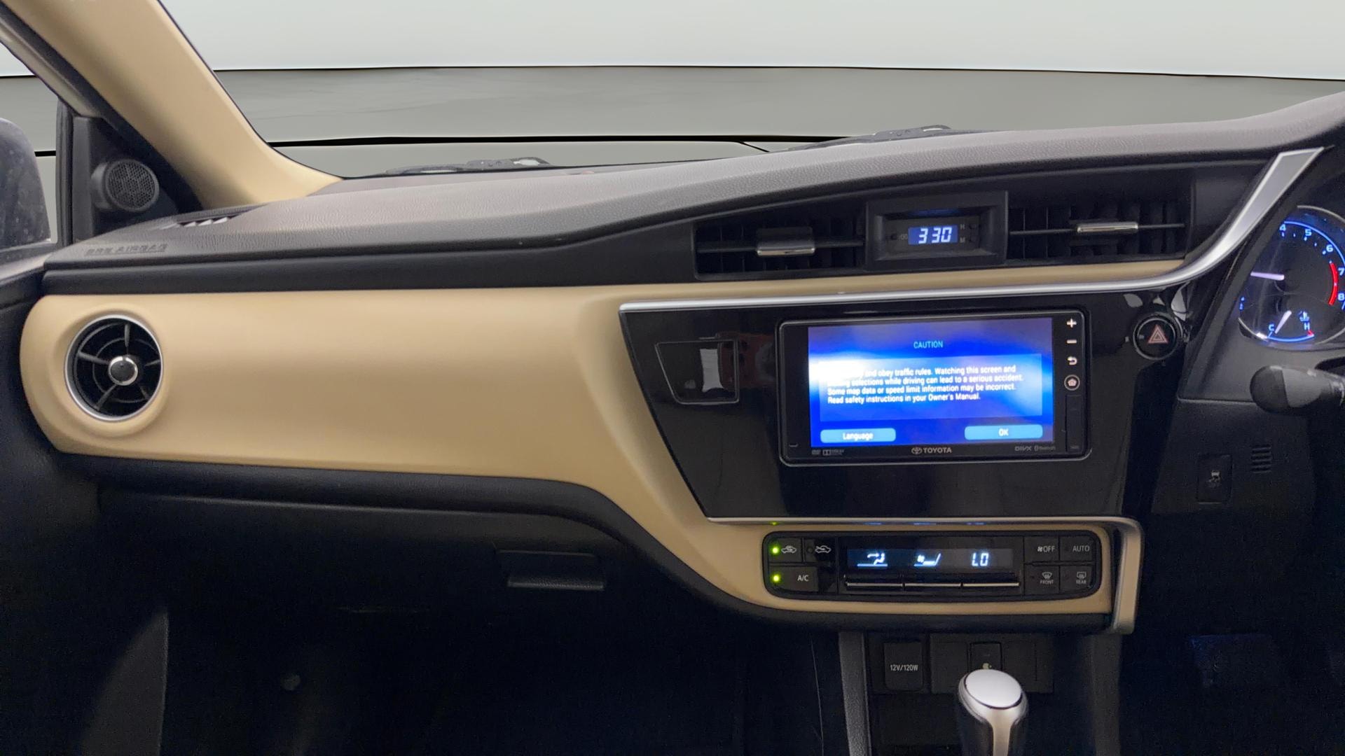 View 2018 Toyota Corolla Altis 1.8 VL AT Image 18 Used 2018 Toyota Corolla Altis 1.8 VL AT Image 18