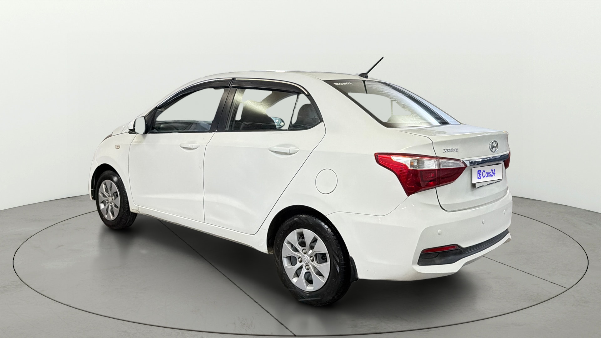 View 2017 Hyundai Xcent E Petrol Image 2 Used 2017 Hyundai Xcent E Petrol Image 2