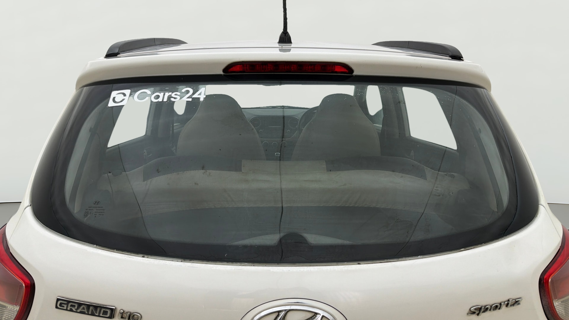 View 2015 Hyundai Grand i10 Sportz 1.2 Kappa Image 3 Used 2015 Hyundai Grand i10 Sportz 1.2 Kappa Image 3