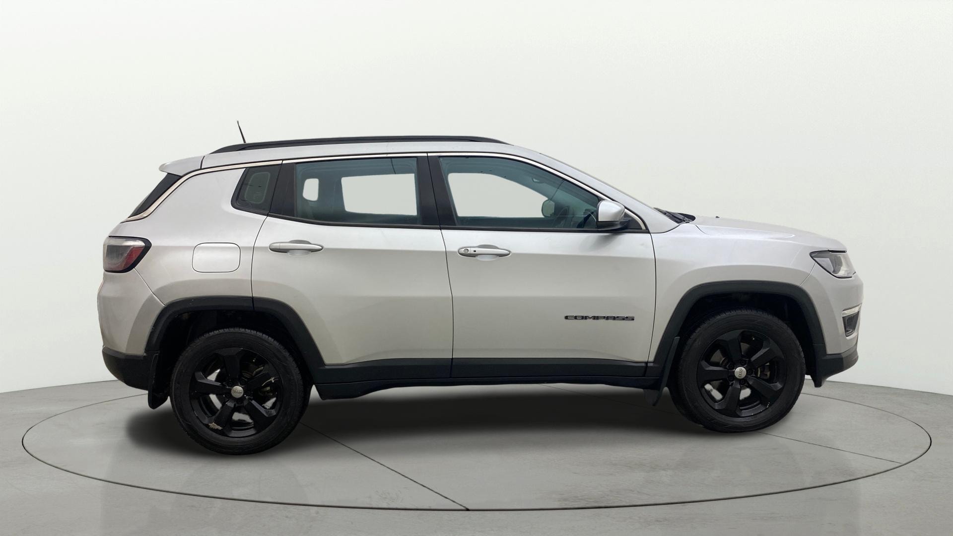 View 2019 Jeep Compass Limited 1.4 Multi AIR Petrol DDCT AT BS IV Image 8 Used 2019 Jeep Compass Limited 1.4 Multi AIR Petrol DDCT AT BS IV Image 8
