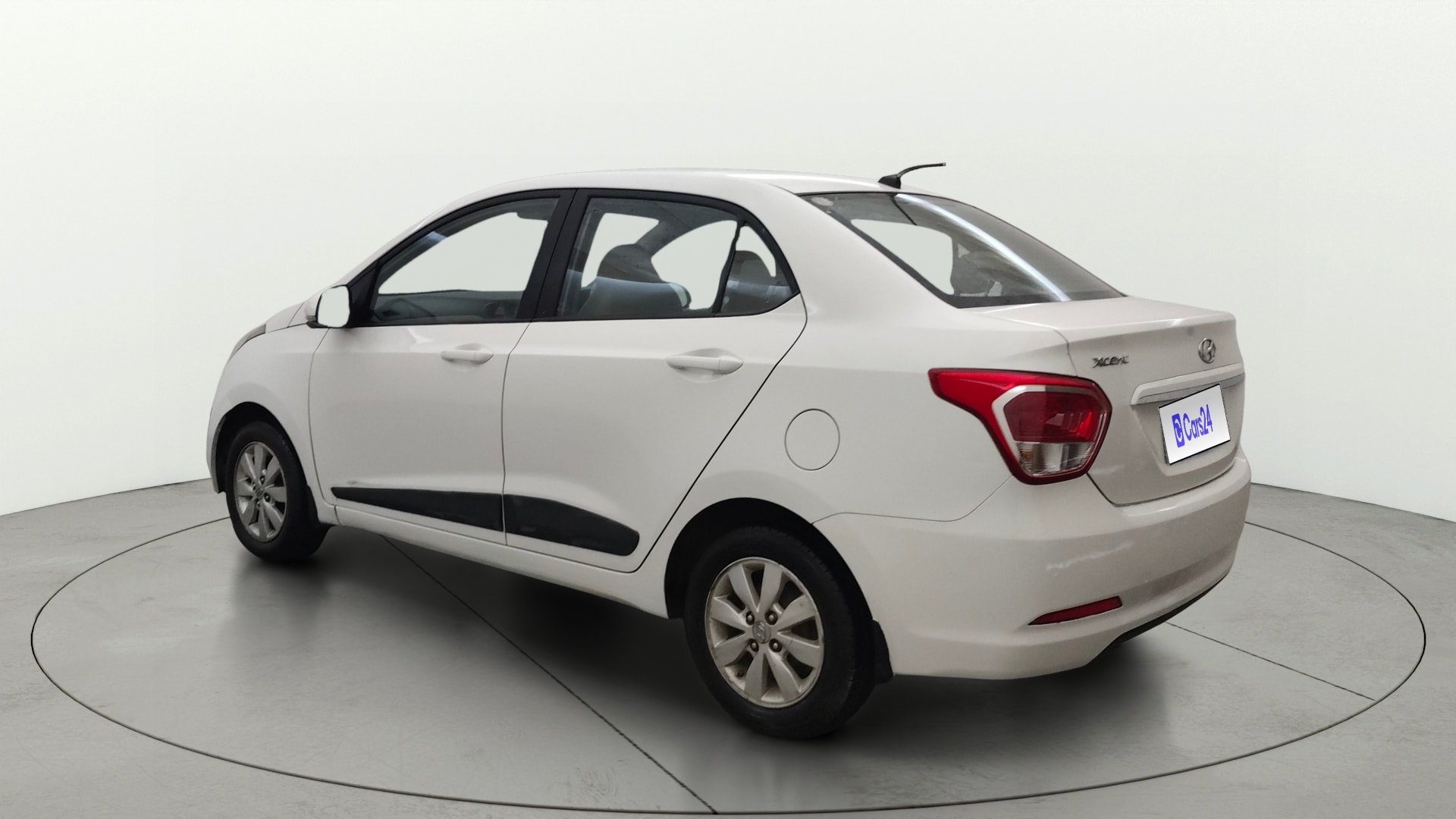 View 2014 Hyundai Xcent E Petrol Image 2 Used 2014 Hyundai Xcent E Petrol Image 2
