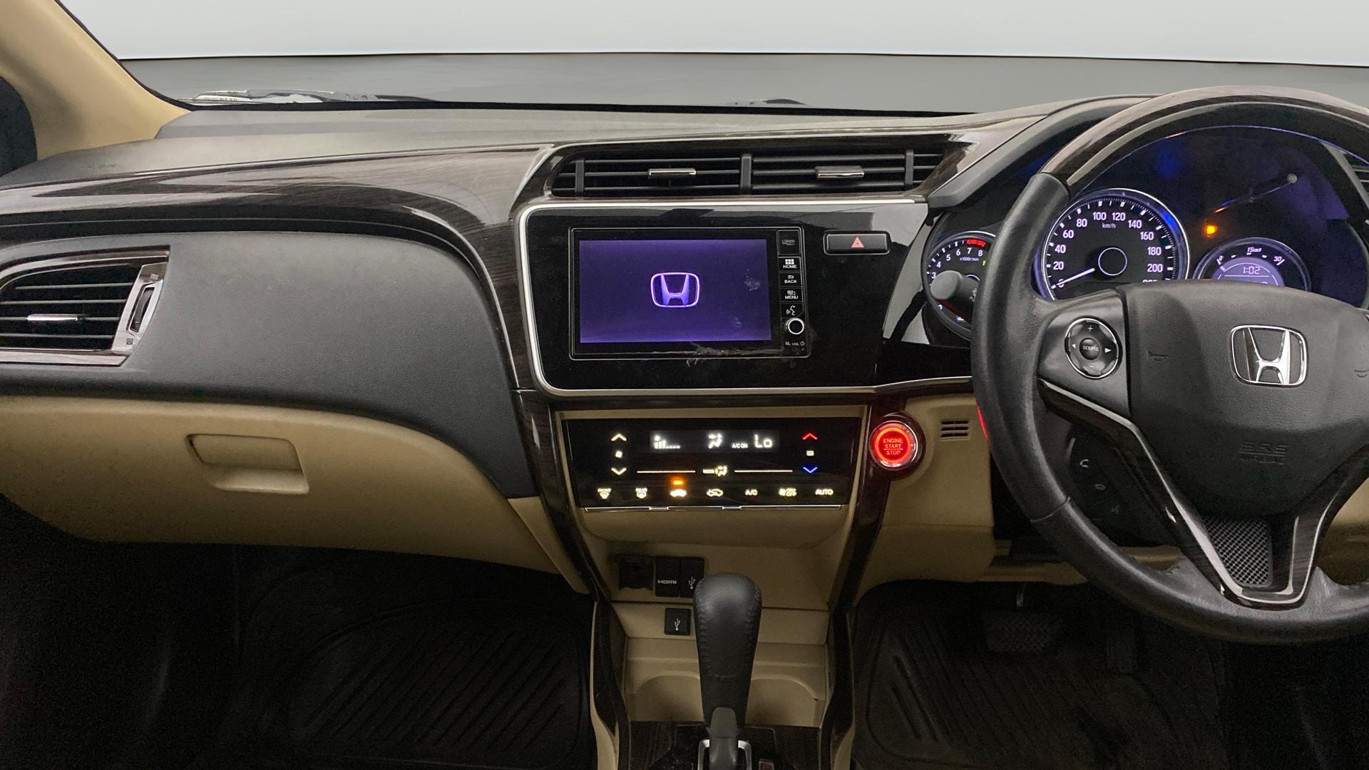 View 2020 Honda City ZX MT Diesel Anniversary Edition Image 18 Used 2020 Honda City ZX MT Diesel Anniversary Edition Image 18