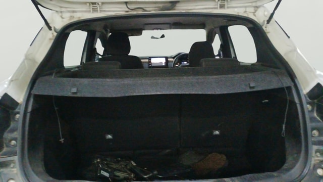View Renault Kiger Image 38 Used Renault Kiger Image 38