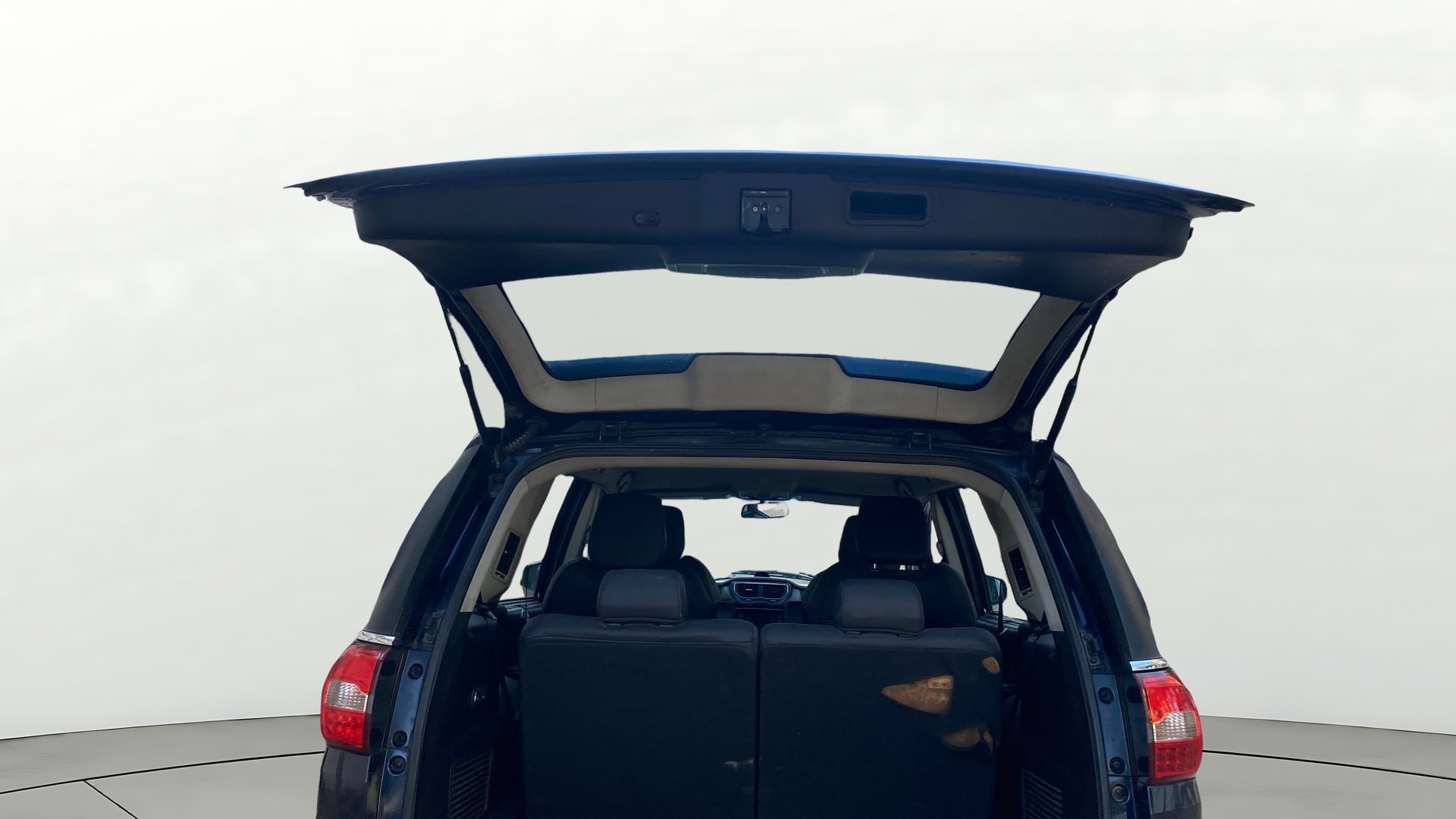 View 2020 Tata Hexa XT 4X2 Image 33 Used 2020 Tata Hexa XT 4X2 Image 33