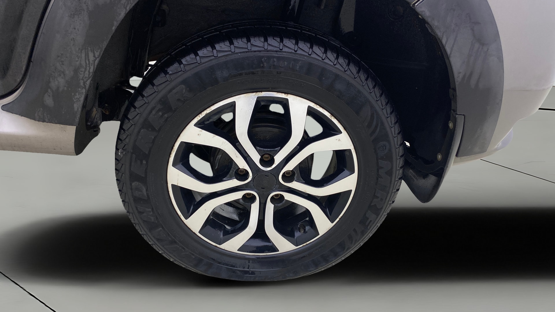 View 2019 Nissan Terrano XLD Plus 85PS Image 27 Used 2019 Nissan Terrano XLD Plus 85PS Image 27