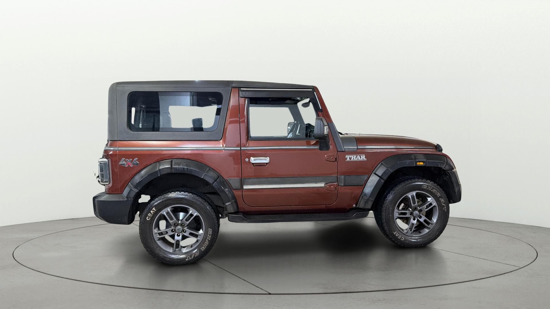 View 2022 Mahindra Thar AX Standard Manual Soft Top 6 Seater Image 8 Used 2022 Mahindra Thar AX Standard Manual Soft Top 6 Seater Image 8