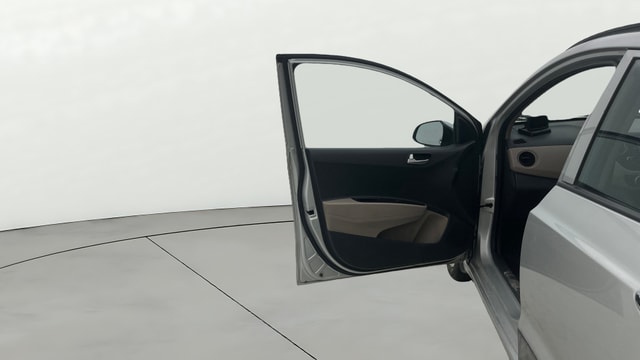 View Hyundai Grand i10 Image 32 Used Hyundai Grand i10 Image 32