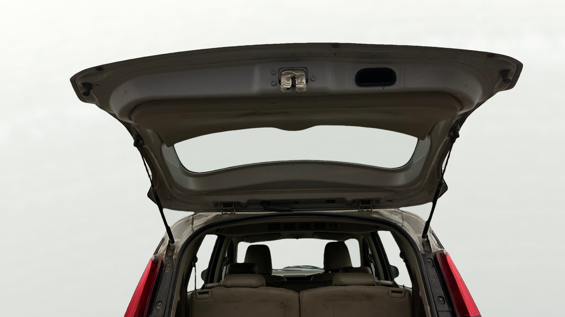 View 2019 Maruti Suzuki 1000 Base Variant Image 17 Used 2019 Maruti Suzuki 1000 Base Variant Image 17