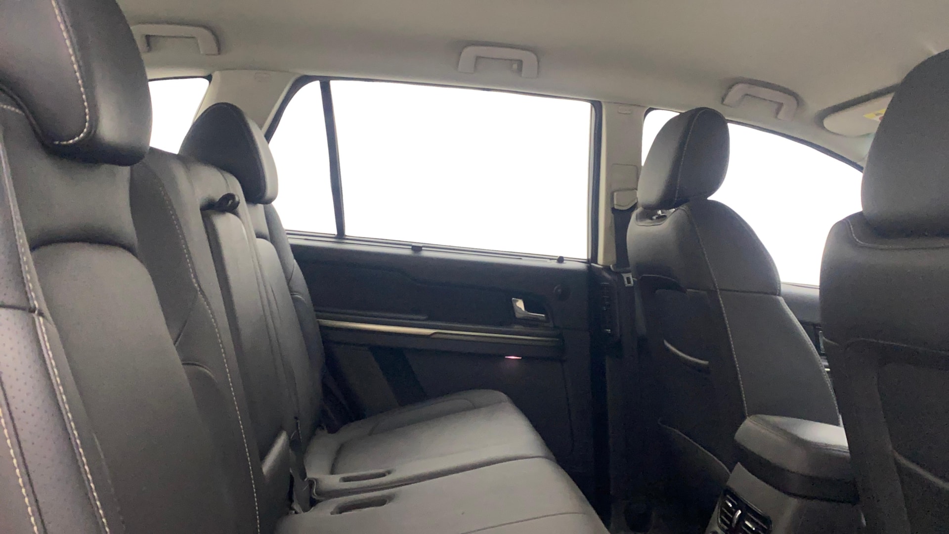 View 2018 Tata Hexa XTA 4X2 Image 37 Used 2018 Tata Hexa XTA 4X2 Image 37
