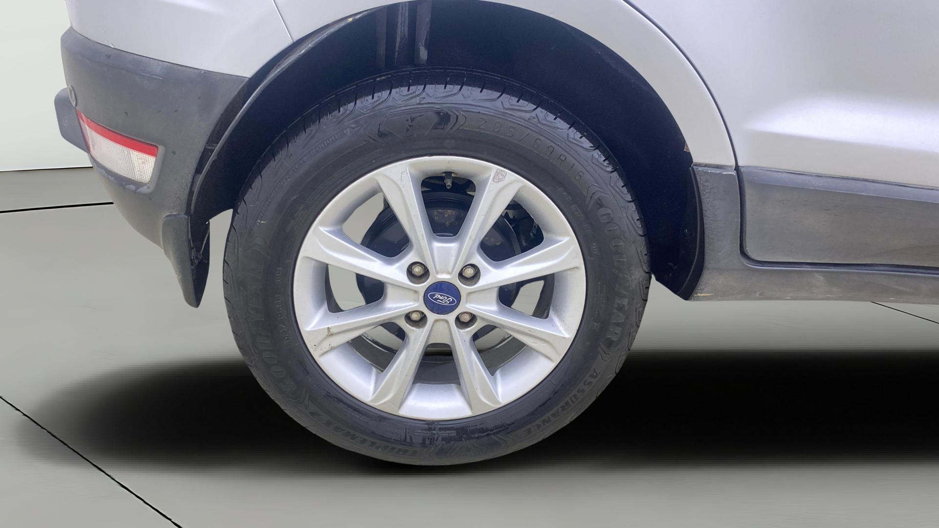 View 2019 Ford EcoSport 1.5 TDCi Diesel Ambiente BS IV Image 25 Used 2019 Ford EcoSport 1.5 TDCi Diesel Ambiente BS IV Image 25