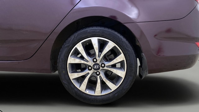 View Hyundai Fluidic Verna Image 7 Used Hyundai Fluidic Verna Image 7