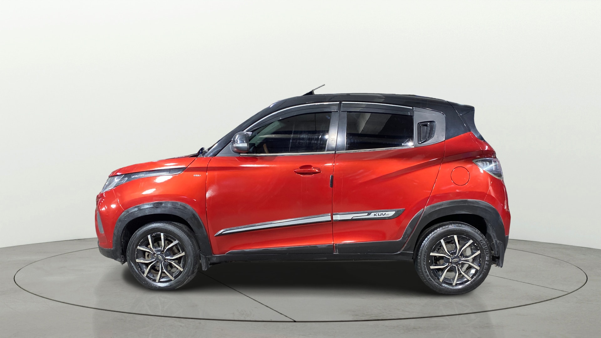 View 2018 Mahindra KUV100 K2 Petrol BS IV Image 5 Used 2018 Mahindra KUV100 K2 Petrol BS IV Image 5