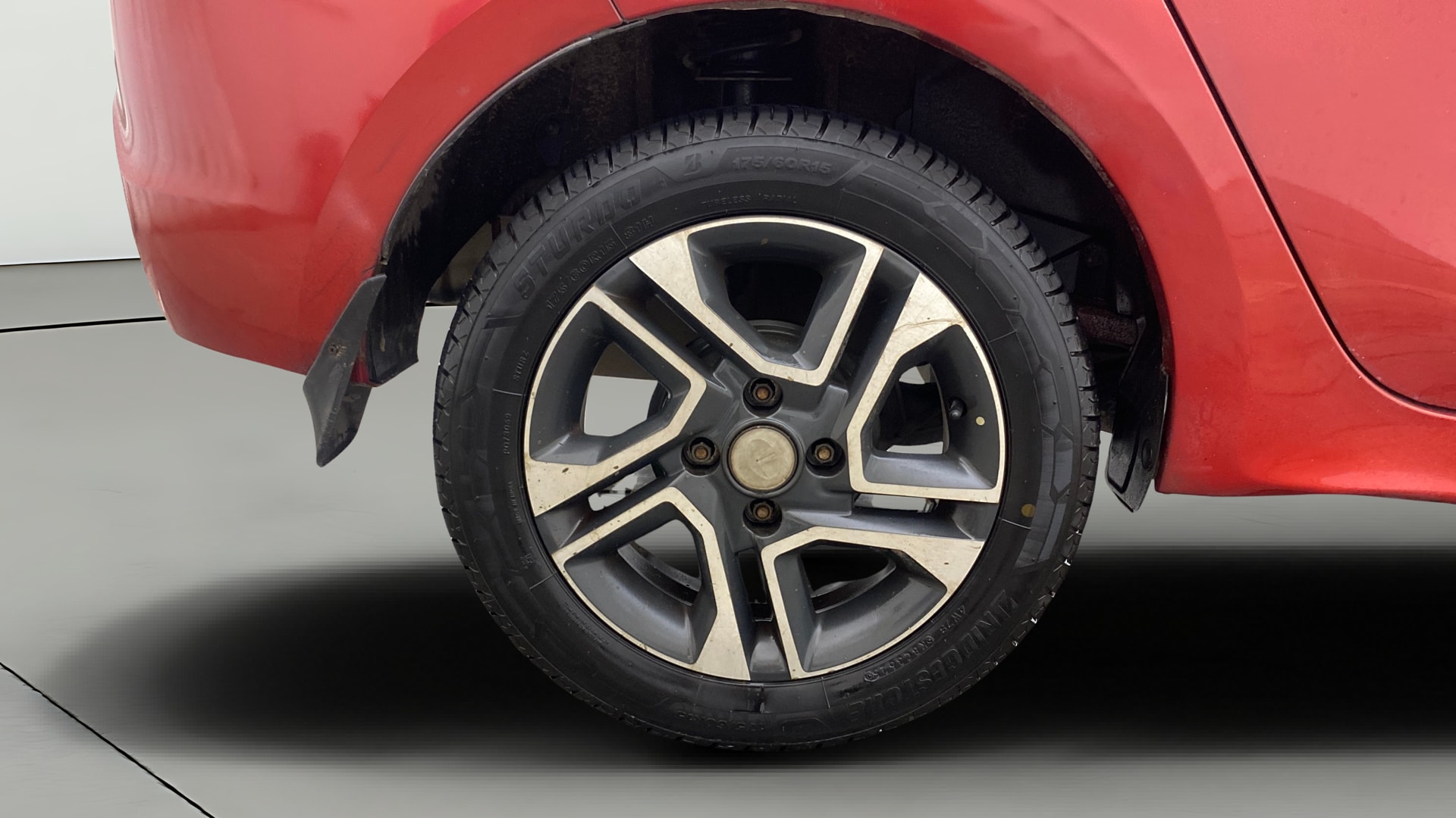 View 2019 Tata Tigor XE Diesel Image 24 Used 2019 Tata Tigor XE Diesel Image 24