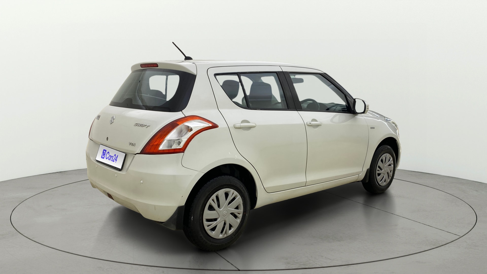 View 2017 Maruti Suzuki 1000 Base Variant Image 41 Used 2017 Maruti Suzuki 1000 Base Variant Image 41