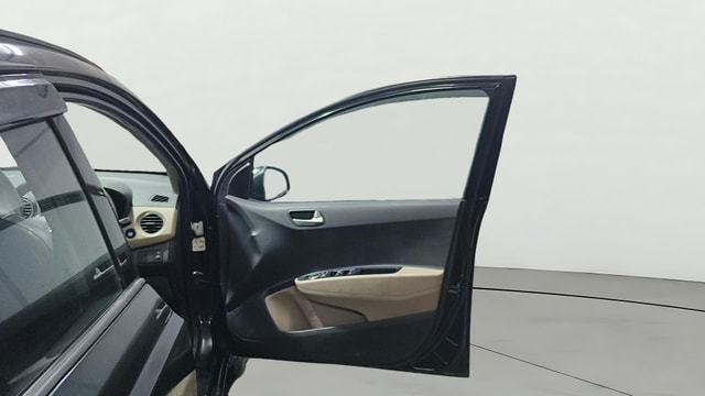 View Hyundai Grand i10 Image 45 Used Hyundai Grand i10 Image 45