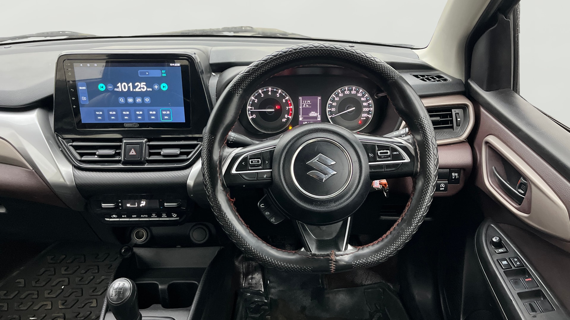 View 2024 Maruti Suzuki 1000 Base Variant Image 21 Used 2024 Maruti Suzuki 1000 Base Variant Image 21