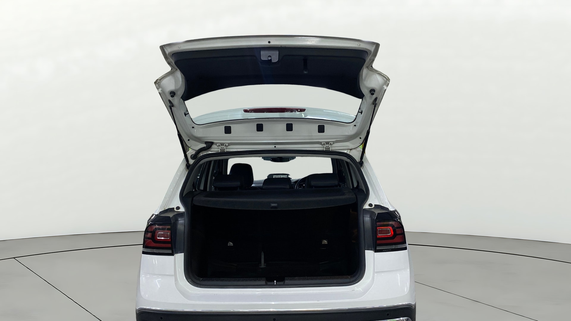 View 2023 Volkswagen Taigun 1.0 TSI Topline AT Image 32 Used 2023 Volkswagen Taigun 1.0 TSI Topline AT Image 32