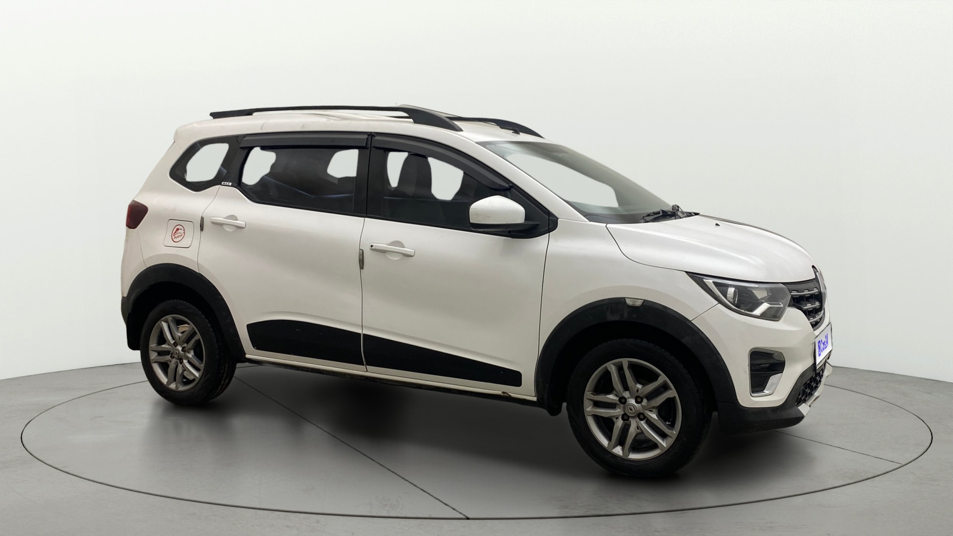 View 2021 Renault Triber RXZ AMT Image 38 Used 2021 Renault Triber RXZ AMT Image 38