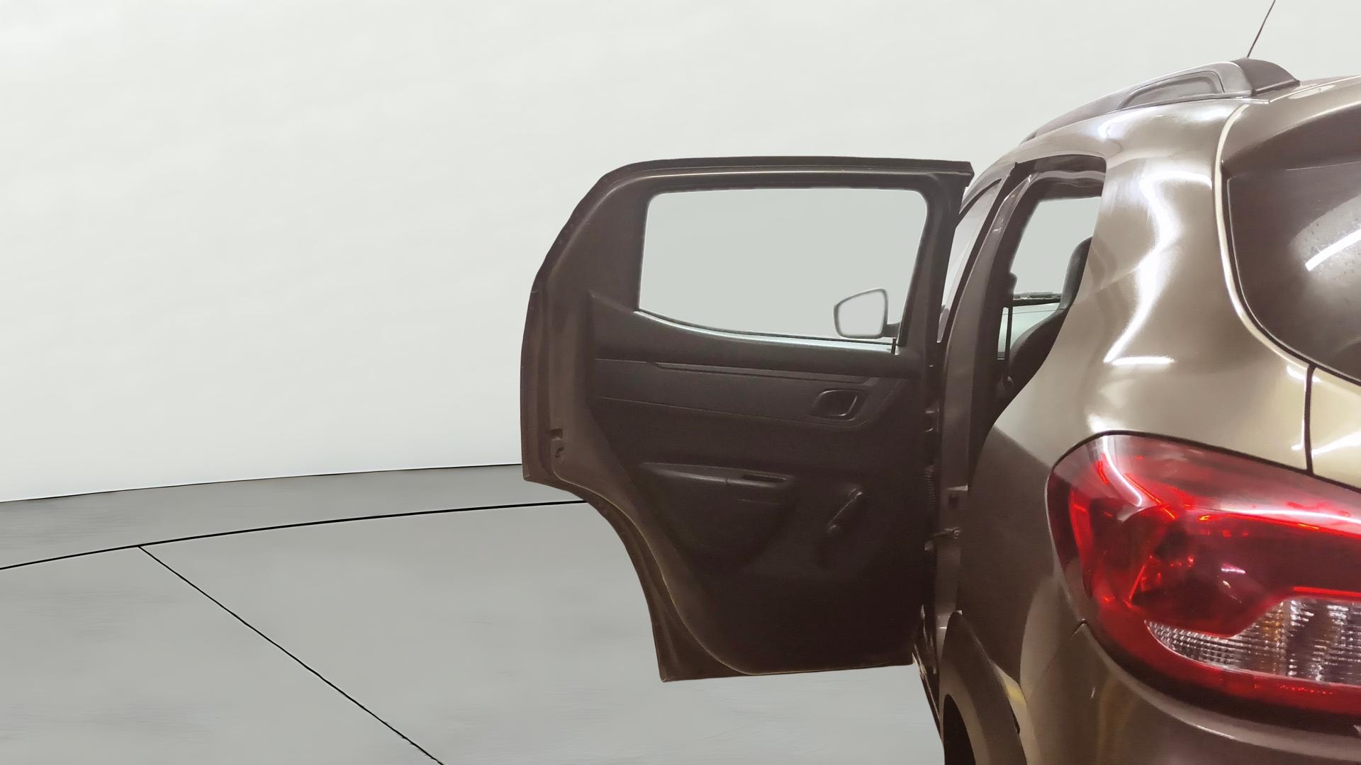 View 2019 Renault Kwid RXL 1.0 BS IV Image 22 Used 2019 Renault Kwid RXL 1.0 BS IV Image 22