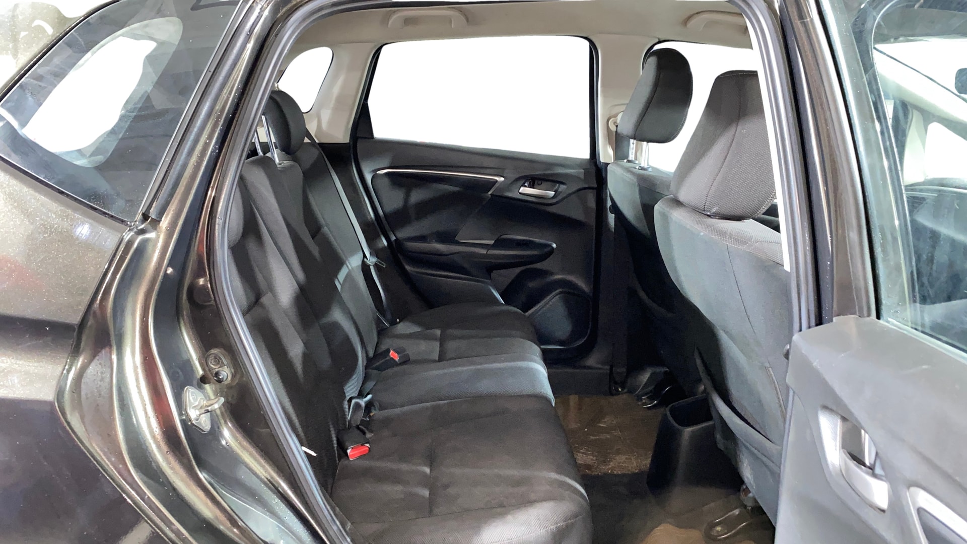 View 2015 Honda Jazz E MT Diesel Image 29 Used 2015 Honda Jazz E MT Diesel Image 29
