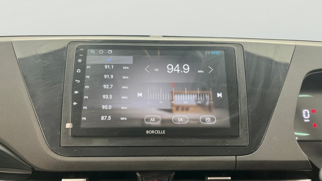 View Kia Carens Image 33 Used Kia Carens Image 33