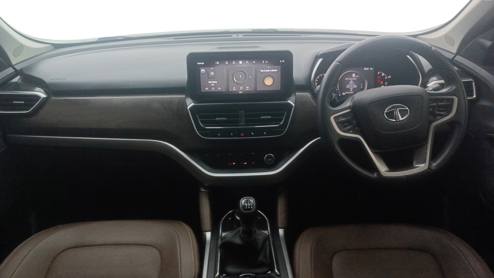 View 2023 Tata Harrier XE Image 16 Used 2023 Tata Harrier XE Image 16