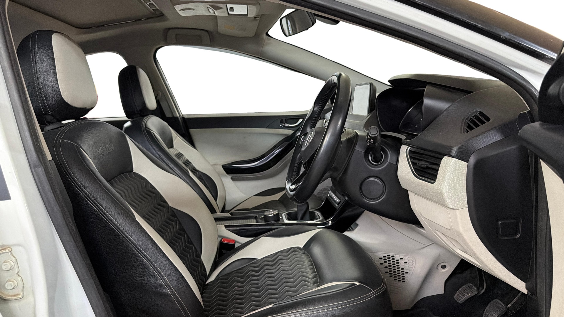 Used 2022 Tata Nexon Used 2022 Tata Nexon