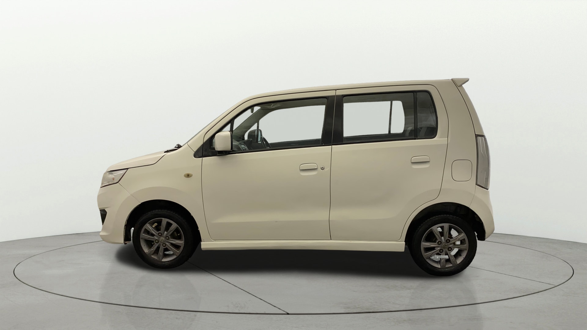 View 2017 Maruti Suzuki Stingray LXI Image 5 Used 2017 Maruti Suzuki Stingray LXI Image 5
