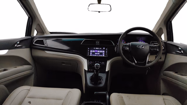 View Mahindra Marazzo Image 17 Used Mahindra Marazzo Image 17