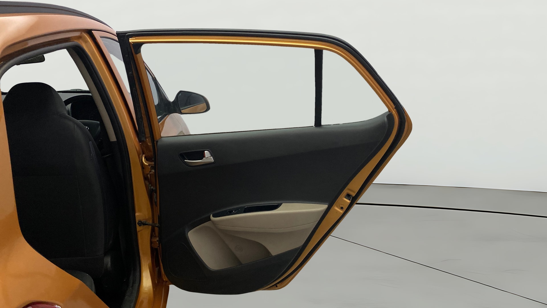 View 2014 Hyundai Grand i10 Asta AT 1.2 Kappa VTVT Image 7 Used 2014 Hyundai Grand i10 Asta AT 1.2 Kappa VTVT Image 7