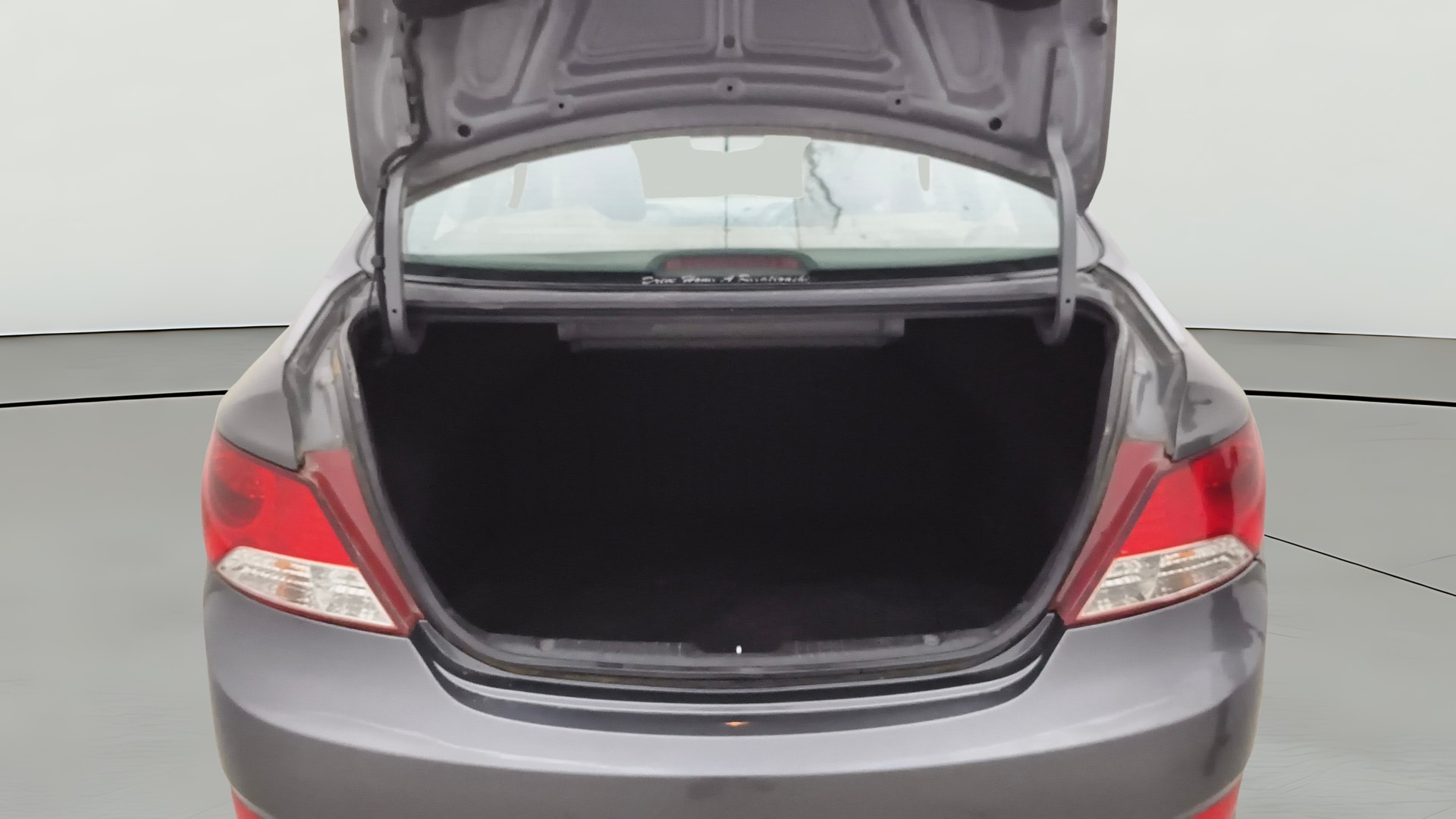 View 2013 Hyundai Fluidic Verna 1.4 CRDI Base Image 37 Used 2013 Hyundai Fluidic Verna 1.4 CRDI Base Image 37