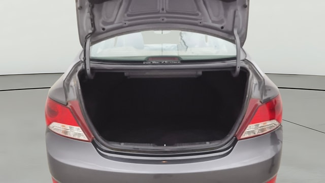 View Hyundai Fluidic Verna Image 37 Used Hyundai Fluidic Verna Image 37