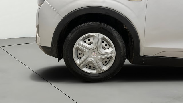 View Mahindra XUV300 Image 33 Used Mahindra XUV300 Image 33