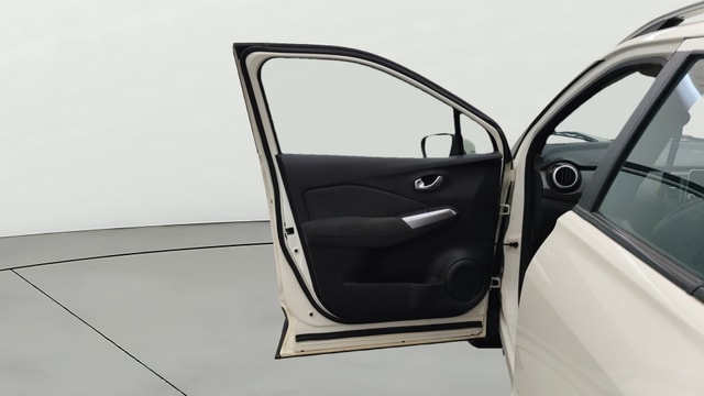 View Nissan Kicks Image 31 Used Nissan Kicks Image 31