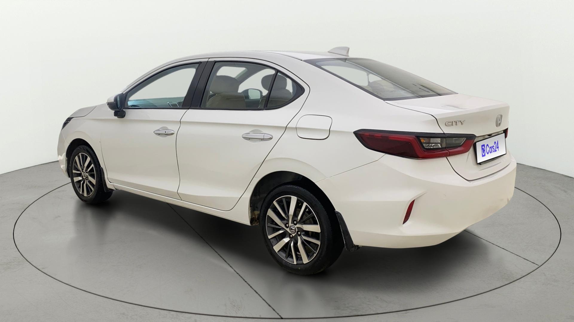 View 2021 Honda City ZX CVT Image 2 Used 2021 Honda City ZX CVT Image 2