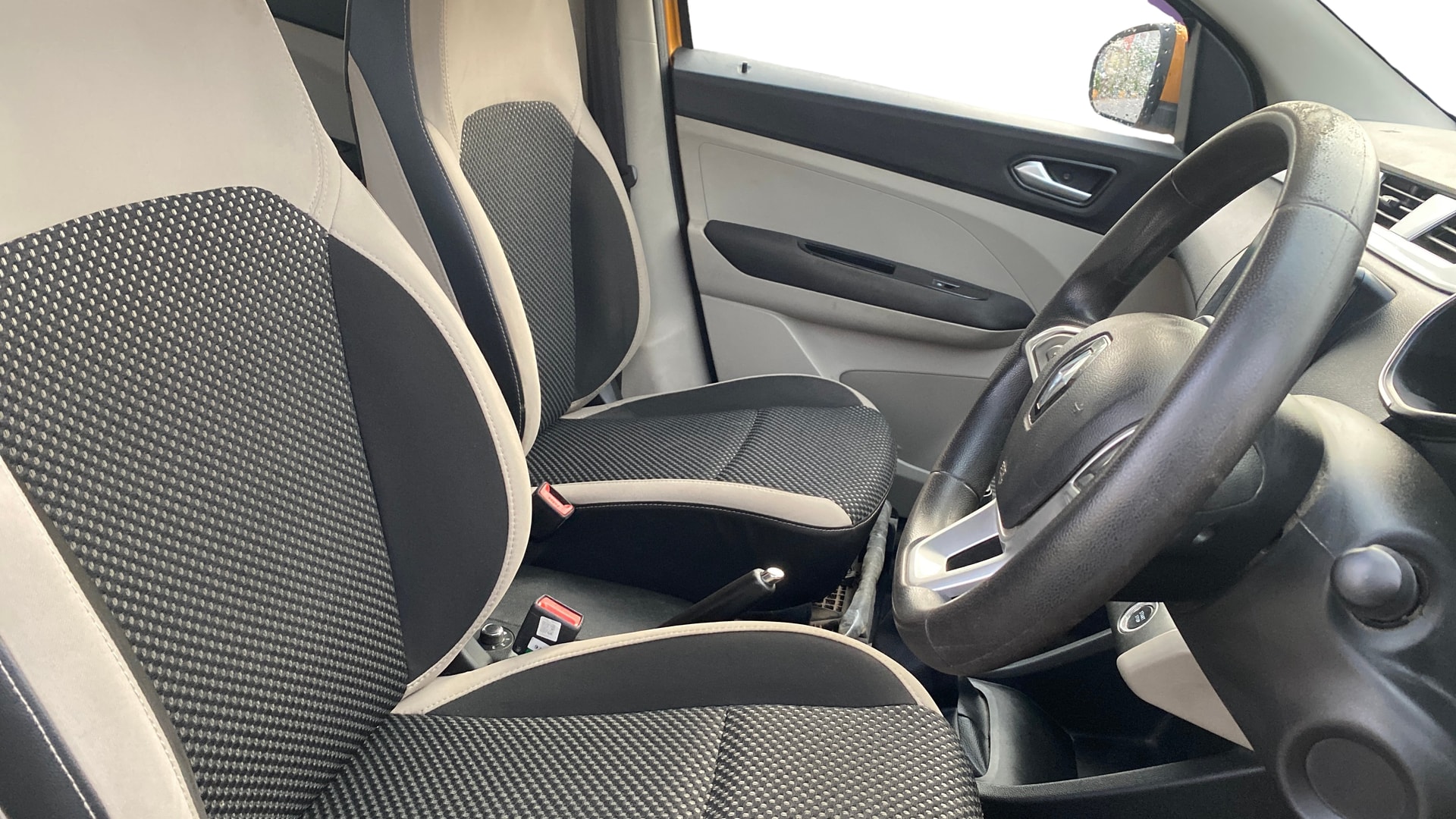 Used 2019 Renault Triber Used 2019 Renault Triber