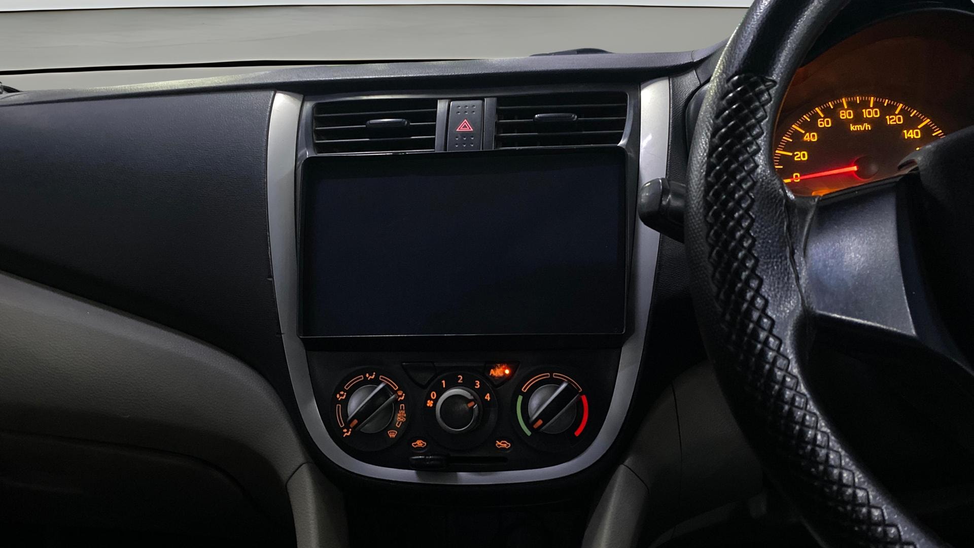 View 2016 Maruti Suzuki 1000 Base Variant Image 30 Used 2016 Maruti Suzuki 1000 Base Variant Image 30