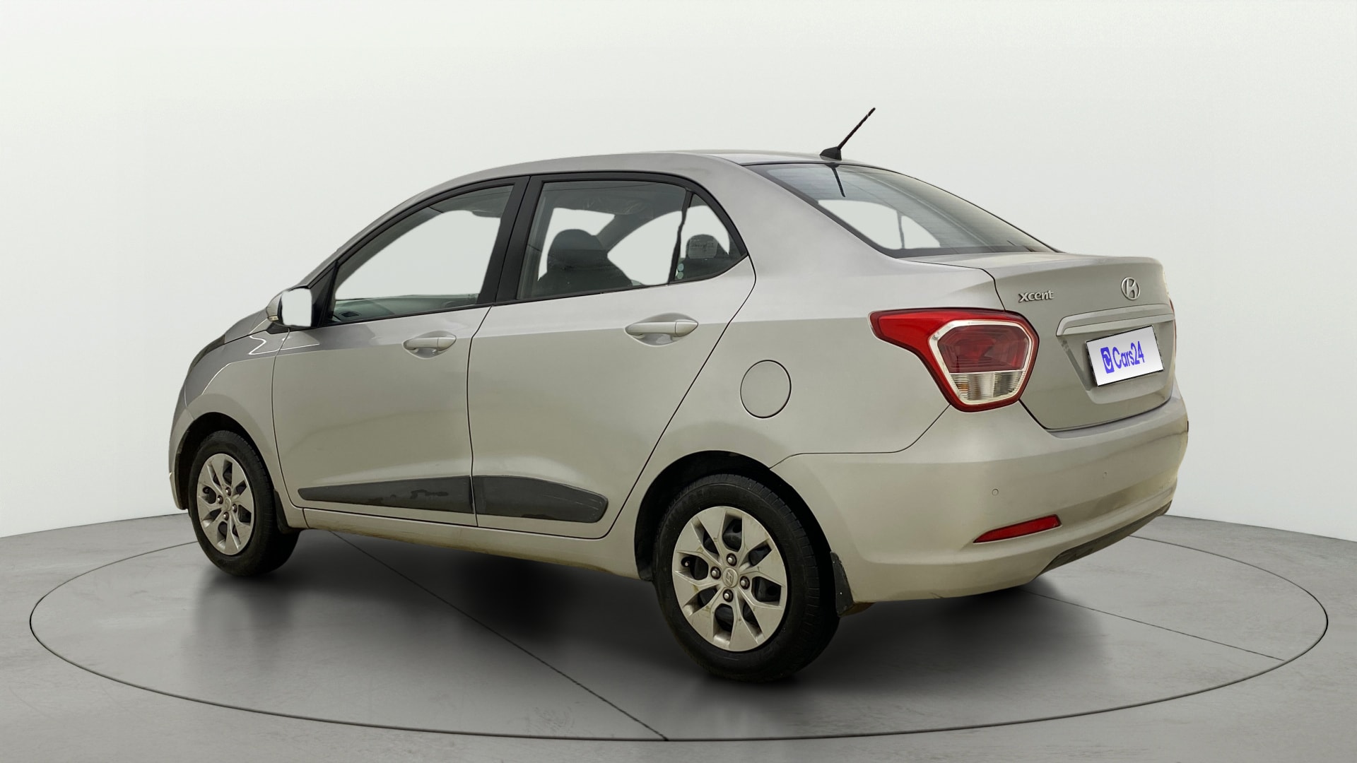 View 2015 Hyundai Xcent S Petrol Image 2 Used 2015 Hyundai Xcent S Petrol Image 2