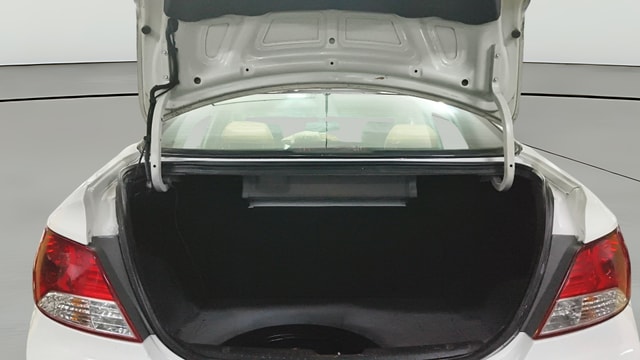 View Hyundai Fluidic Verna Image 39 Used Hyundai Fluidic Verna Image 39