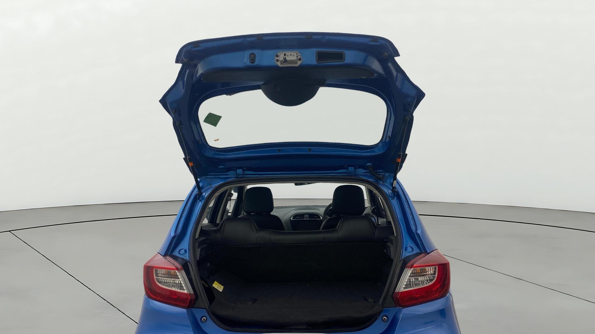 View 2024 Tata Tiago Revotorq XB Image 38 Used 2024 Tata Tiago Revotorq XB Image 38