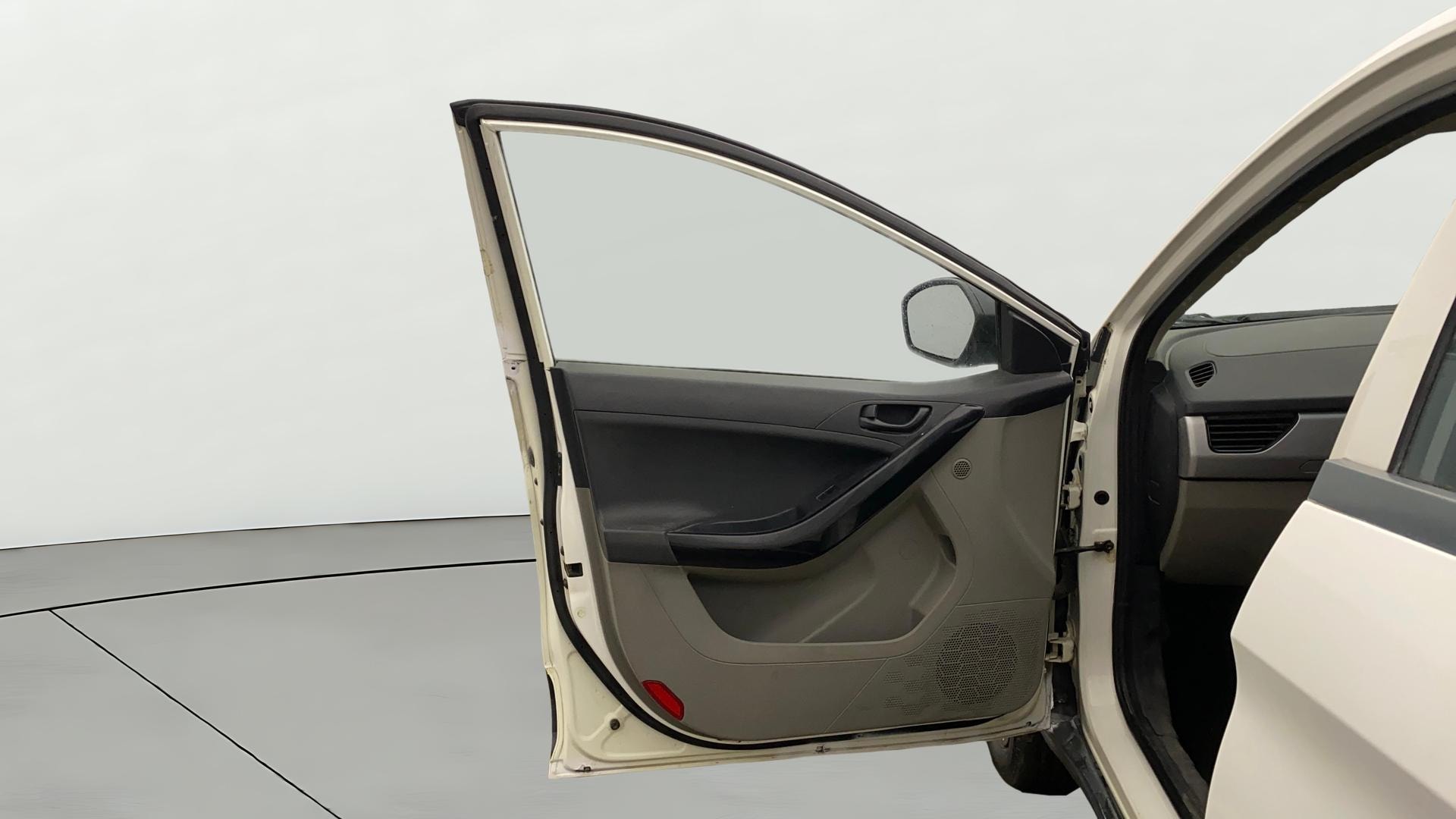 View 2019 Tata Nexon Revotron XM Image 30 Used 2019 Tata Nexon Revotron XM Image 30