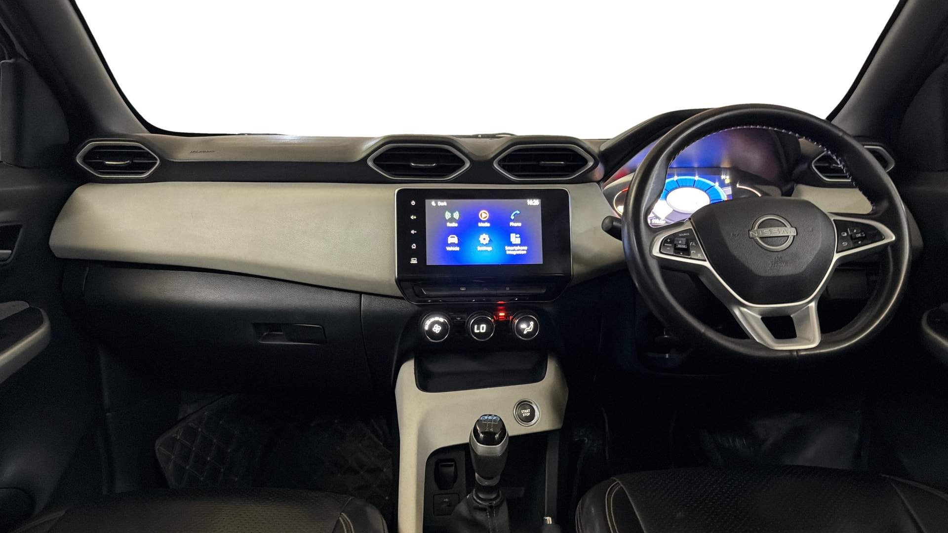 View 2022 Nissan Magnite XV Image 30 Used 2022 Nissan Magnite XV Image 30