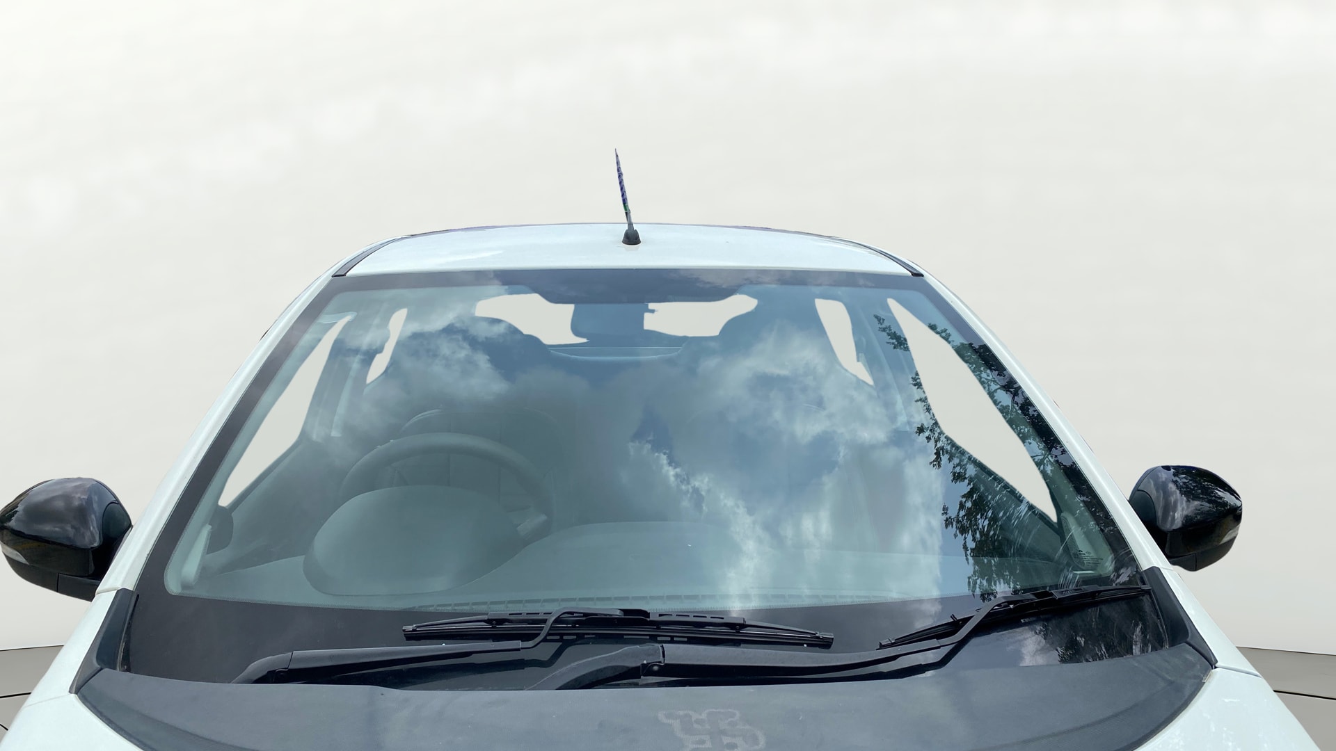 View 2023 Tata Tiago Revotorq XB Image 30 Used 2023 Tata Tiago Revotorq XB Image 30