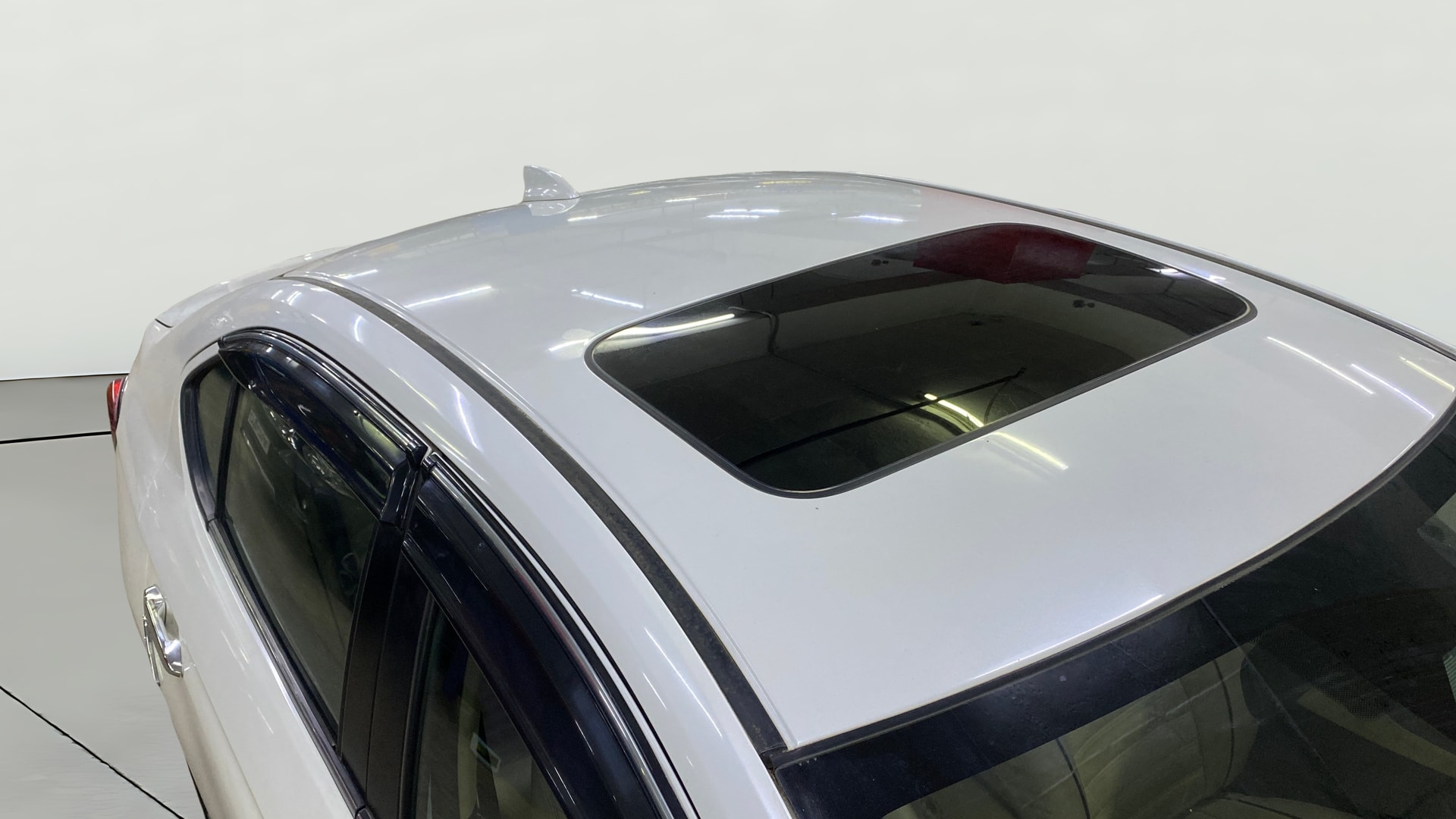 View 2023 Honda City ZX MT Diesel Anniversary Edition Image 7 Used 2023 Honda City ZX MT Diesel Anniversary Edition Image 7