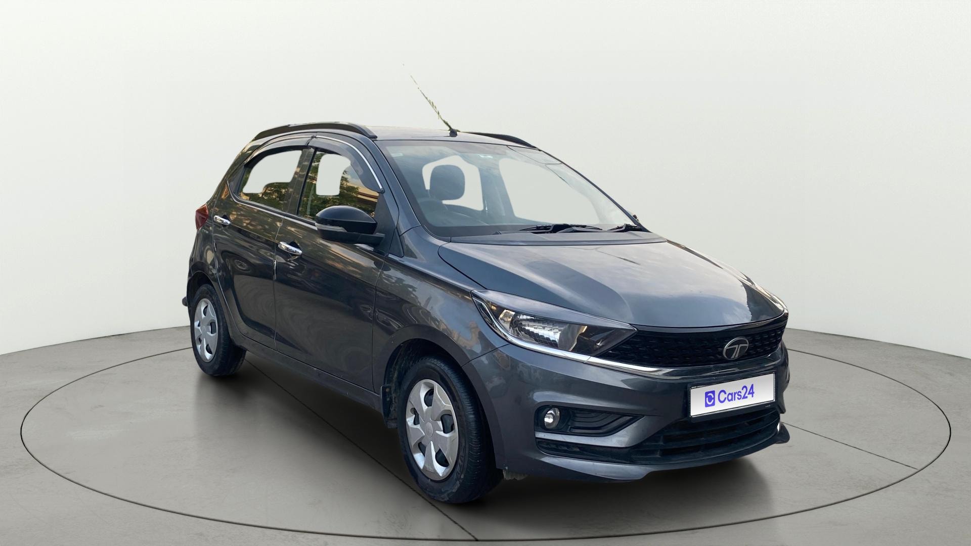 View 2024 Tata Tiago Revotorq XB Image 21 Used 2024 Tata Tiago Revotorq XB Image 21