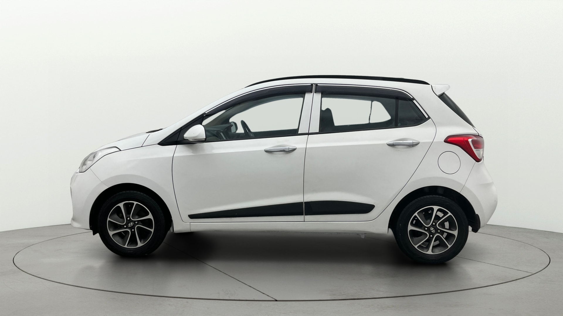 Used 2019 Hyundai Grand i10 Used 2019 Hyundai Grand i10